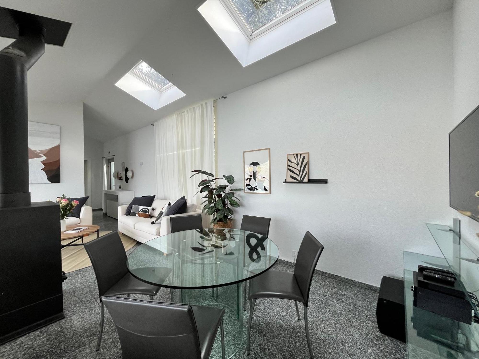 Wohnung Mit Grossartiger Seesicht Und Balkon Spiez Ngoại thất bức ảnh