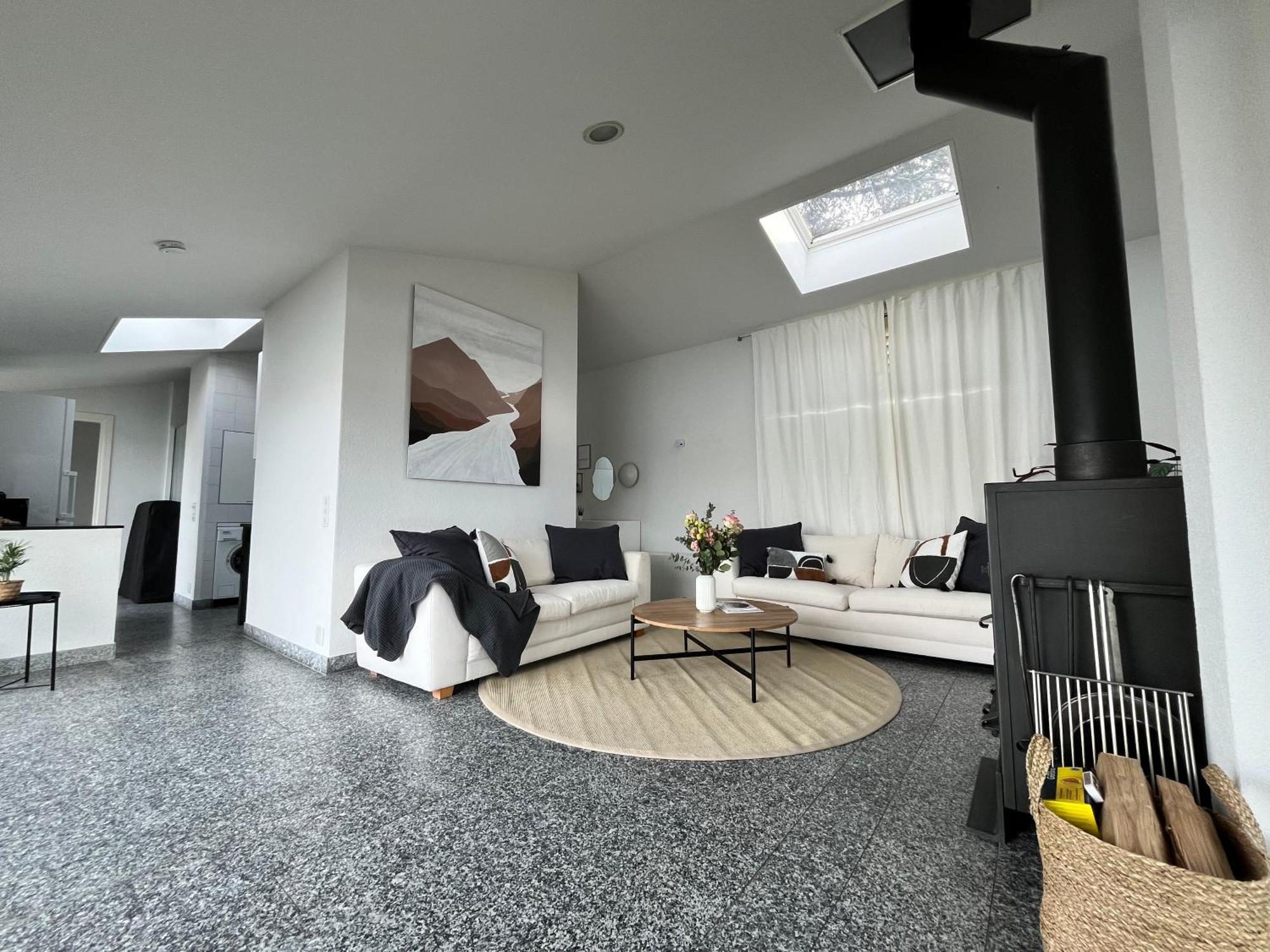 Wohnung Mit Grossartiger Seesicht Und Balkon Spiez Ngoại thất bức ảnh