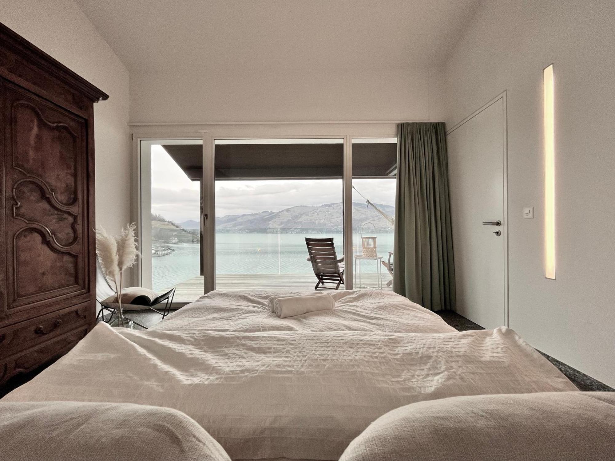 Wohnung Mit Grossartiger Seesicht Und Balkon Spiez Ngoại thất bức ảnh