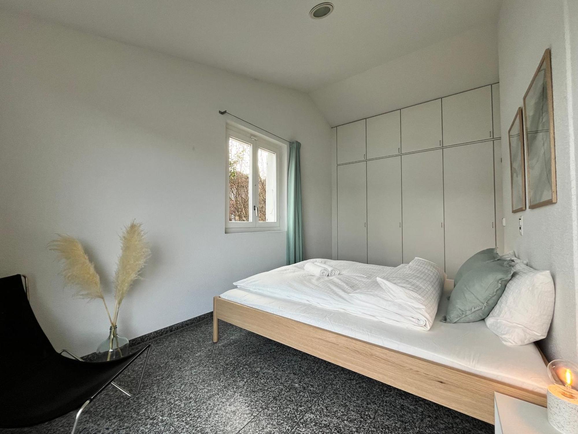 Wohnung Mit Grossartiger Seesicht Und Balkon Spiez Ngoại thất bức ảnh