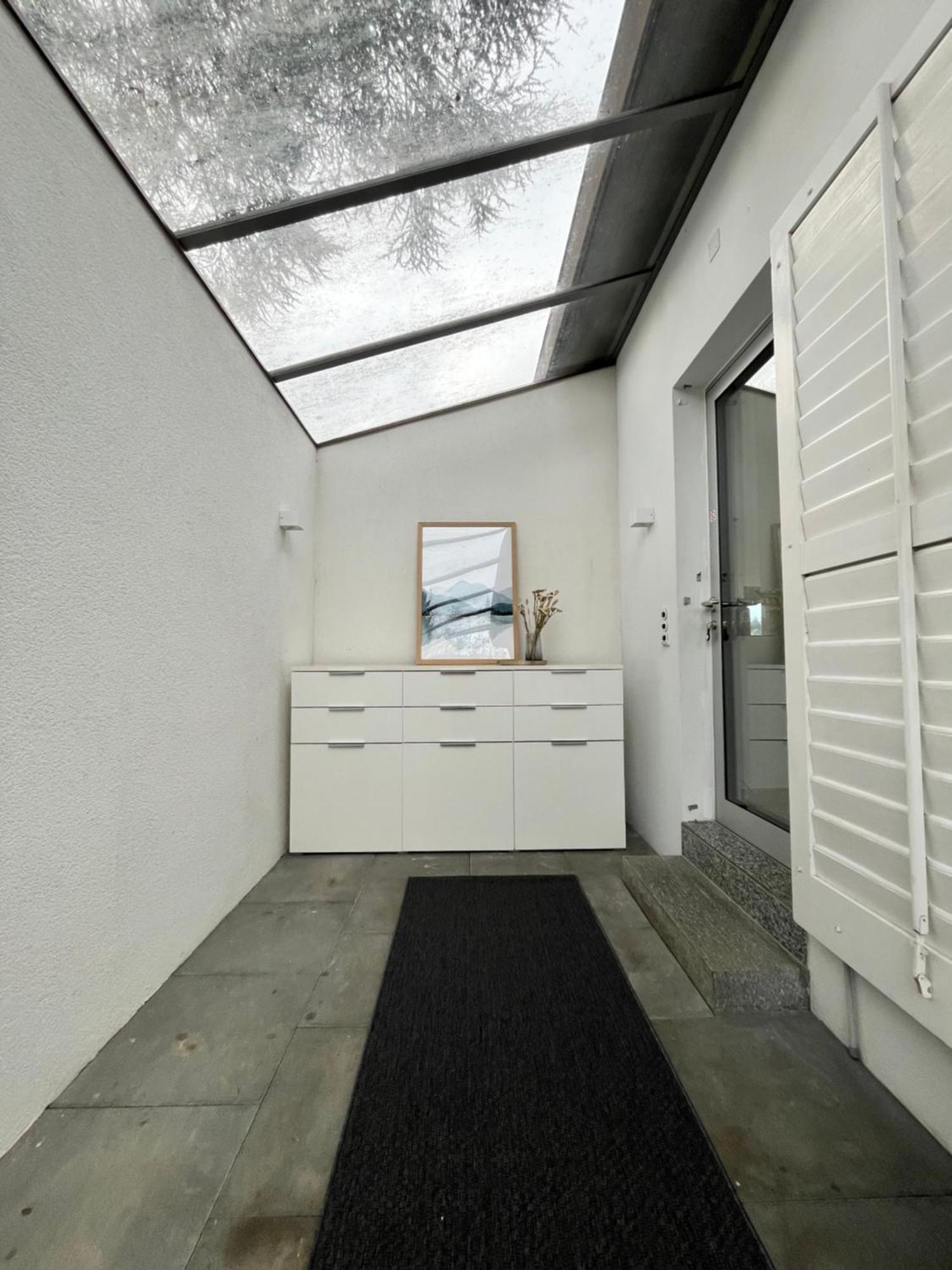 Wohnung Mit Grossartiger Seesicht Und Balkon Spiez Ngoại thất bức ảnh