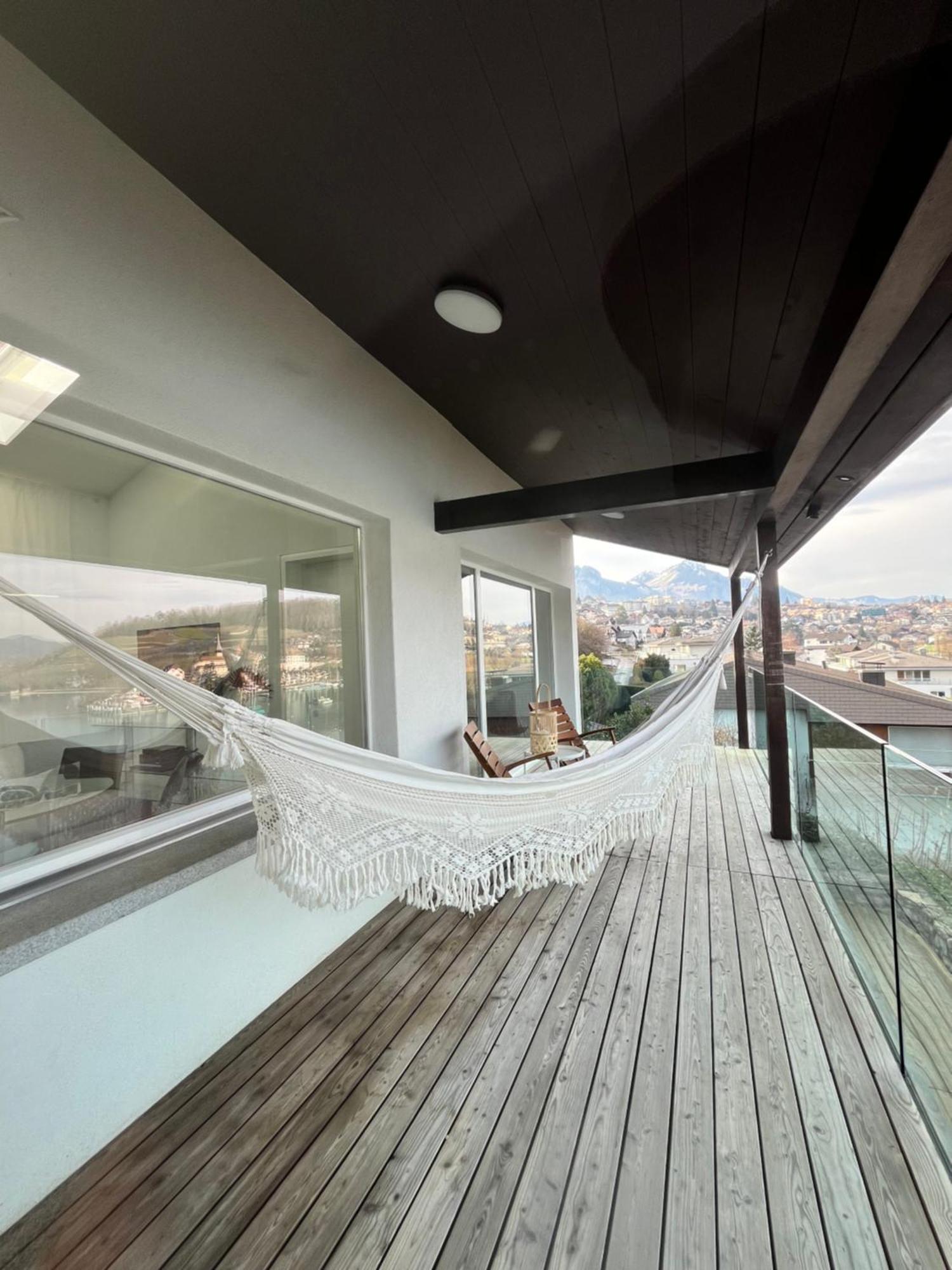 Wohnung Mit Grossartiger Seesicht Und Balkon Spiez Ngoại thất bức ảnh